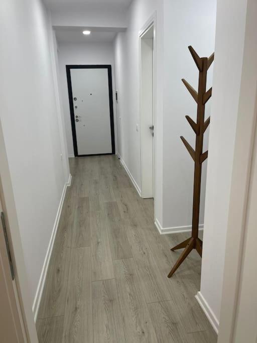 Melody Apartment In Korce Ngoại thất bức ảnh