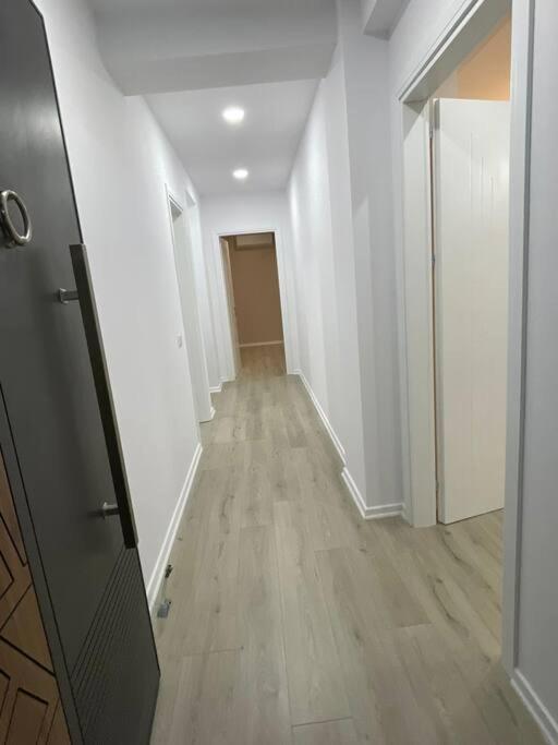 Melody Apartment In Korce Ngoại thất bức ảnh