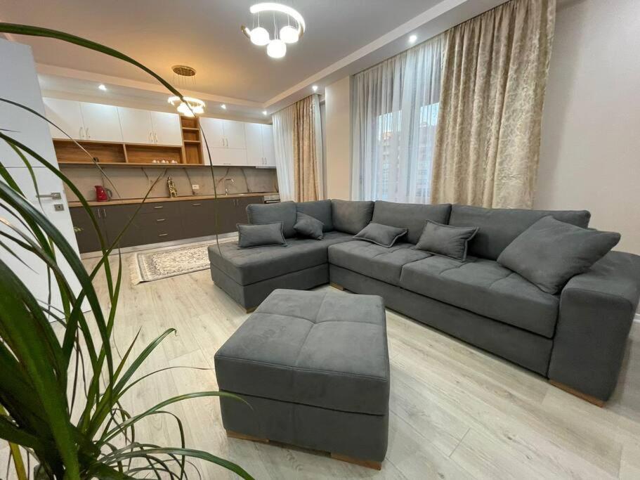 Melody Apartment In Korce Ngoại thất bức ảnh